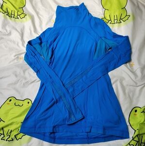 Lululemon running shirt